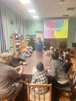 Заключительное занятие «Разноцветный мир» в рамках абонемента «Шаг в искусство»